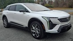 2025 Cadillac OPTIQ Luxury 2