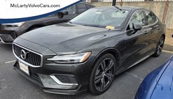 2022 Volvo S60 Recharge T8 Inscription