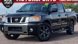 2015 Nissan Titan SV