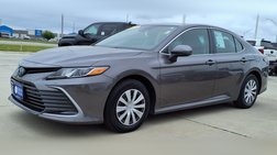 2022 Toyota Camry Hybrid LE