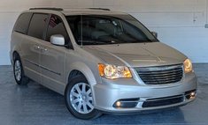 2013 Chrysler Town and Country Touring