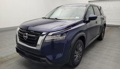 2022 Nissan Pathfinder S