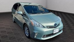 2014 Toyota Prius v Five