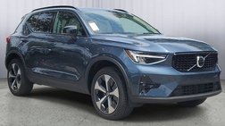 2026 Volvo XC40 B4 Plus