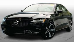 2024 Volvo S60 B5 Plus Dark Theme