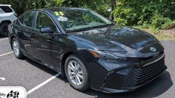 2025 Toyota Camry LE FWD