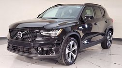 2026 Volvo XC40 B5 Plus