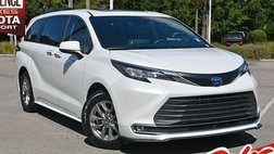 2023 Toyota Sienna XLE