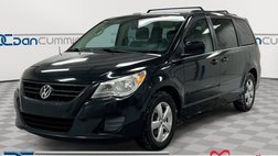 2011 Volkswagen Routan SE