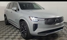 2025 Volvo XC90 B6 Core Bright Theme
