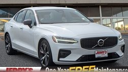 2024 Volvo S60 B5 Core Dark Theme