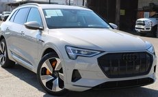 2022 Audi e-tron quattro Premium Plus