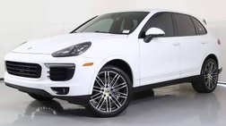 2017 Porsche Cayenne Standard
