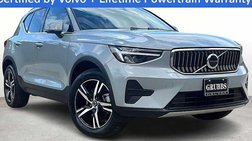 2025 Volvo XC40 B5 Core Bright Theme