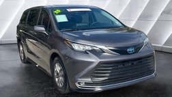 2023 Toyota Sienna XLE 8-Passenger