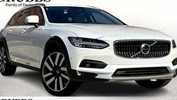 2025 Volvo V90 Cross Country B6 Plus