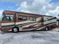 2005 Other Makes 40' Coach