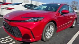 2025 Toyota Camry LE FWD