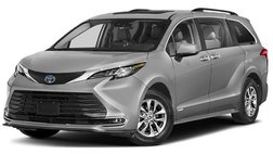 2024 Toyota Sienna XLE 7-Passenger