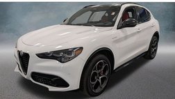2025 Alfa Romeo Stelvio Base