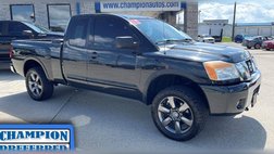 2015 Nissan Titan SV