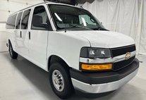 2025 Chevrolet Express LT 3500