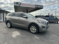 2017 Kia Sorento L