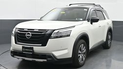 2024 Nissan Pathfinder SL