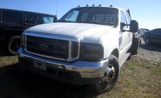 2000 Ford F-350 XL Crew Cab Short Bed 2WD DRW