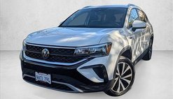 2023 Volkswagen Taos SE 4Motion
