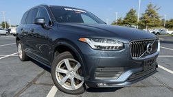 2022 Volvo XC90 T6 Momentum 7-Passenger