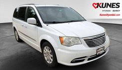 2014 Chrysler Town and Country Touring