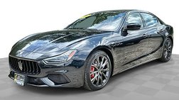 2022 Maserati Ghibli Modena Q4