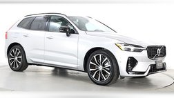 2024 Volvo XC60 B5 Ultimate Dark Theme