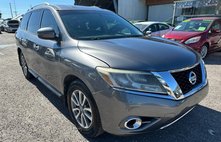 2016 Nissan Pathfinder SV