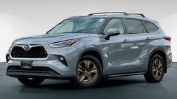 2023 Toyota Highlander Hybrid Bronze Edition