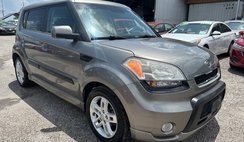 2010 Kia Soul +