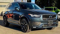 2022 Volvo XC90 T6 Momentum 6-Passenger