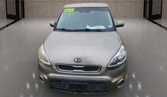 2013 Kia Soul Base