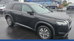 2023 Nissan Pathfinder SL