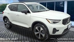 2026 Volvo XC40 B5 Core
