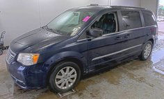2013 Chrysler Town and Country Touring