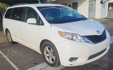 2013 Toyota Sienna LE