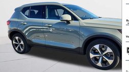 2023 Volvo XC40 B5 Plus Bright Theme