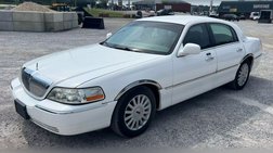 2005 Lincoln Town Car Signature