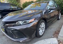 2019 Toyota Camry LE 4dr Sedan