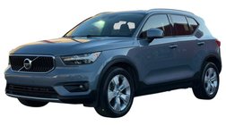 2021 Volvo XC40 T5 Momentum