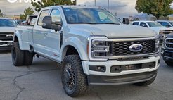 2025 Ford F-450 Super Duty Platinum