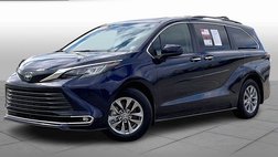 2022 Toyota Sienna XLE