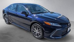 2022 Toyota Camry Hybrid XLE